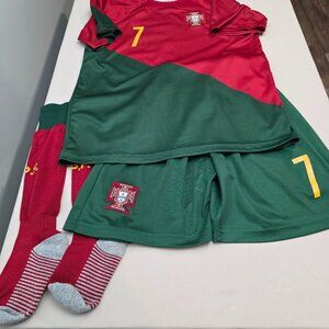Youth Large Cristiano Ronaldo 7 Portugal World Cup Jersey Kids Kit size 9/10